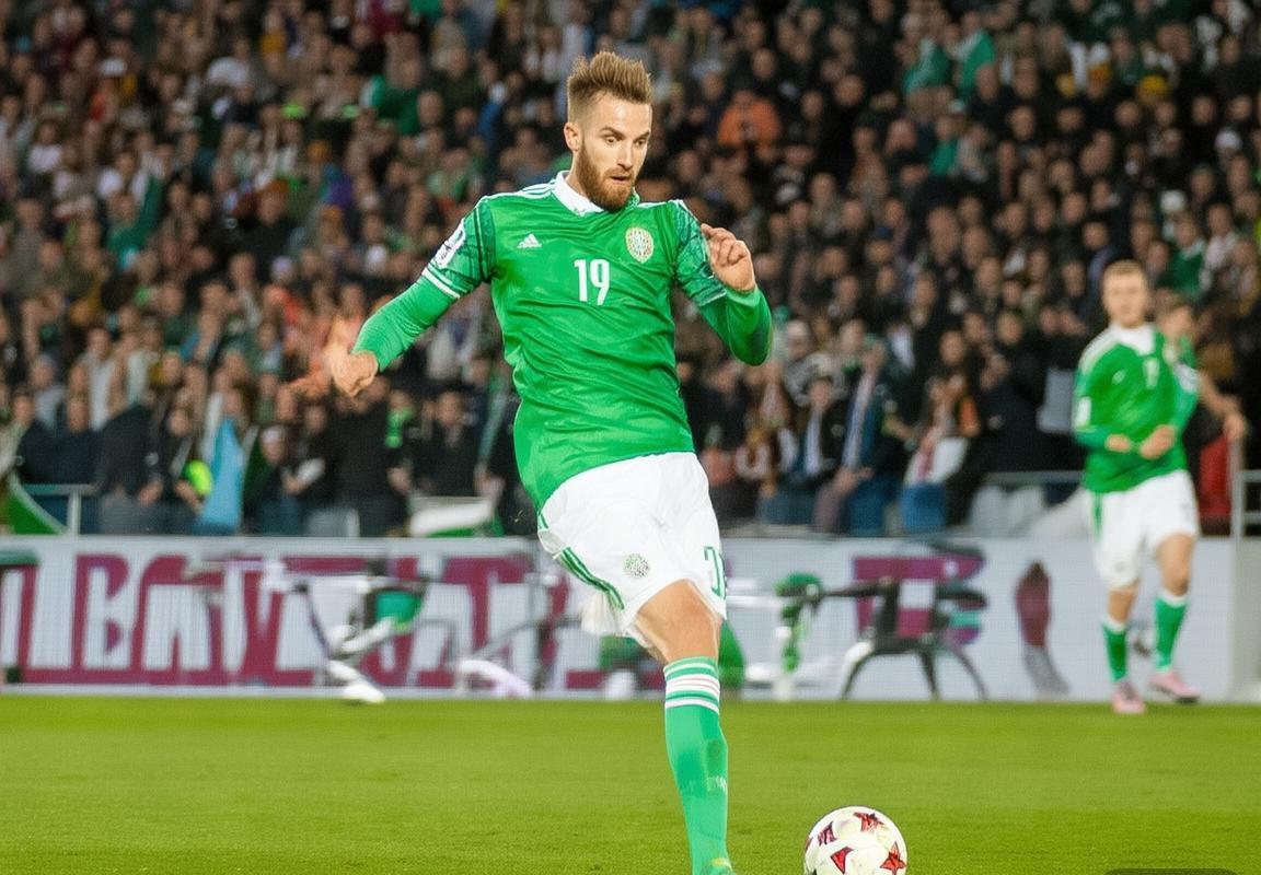 2018英超焦点战：哈德斯菲尔德vs伯恩利激情对决解析(图4)